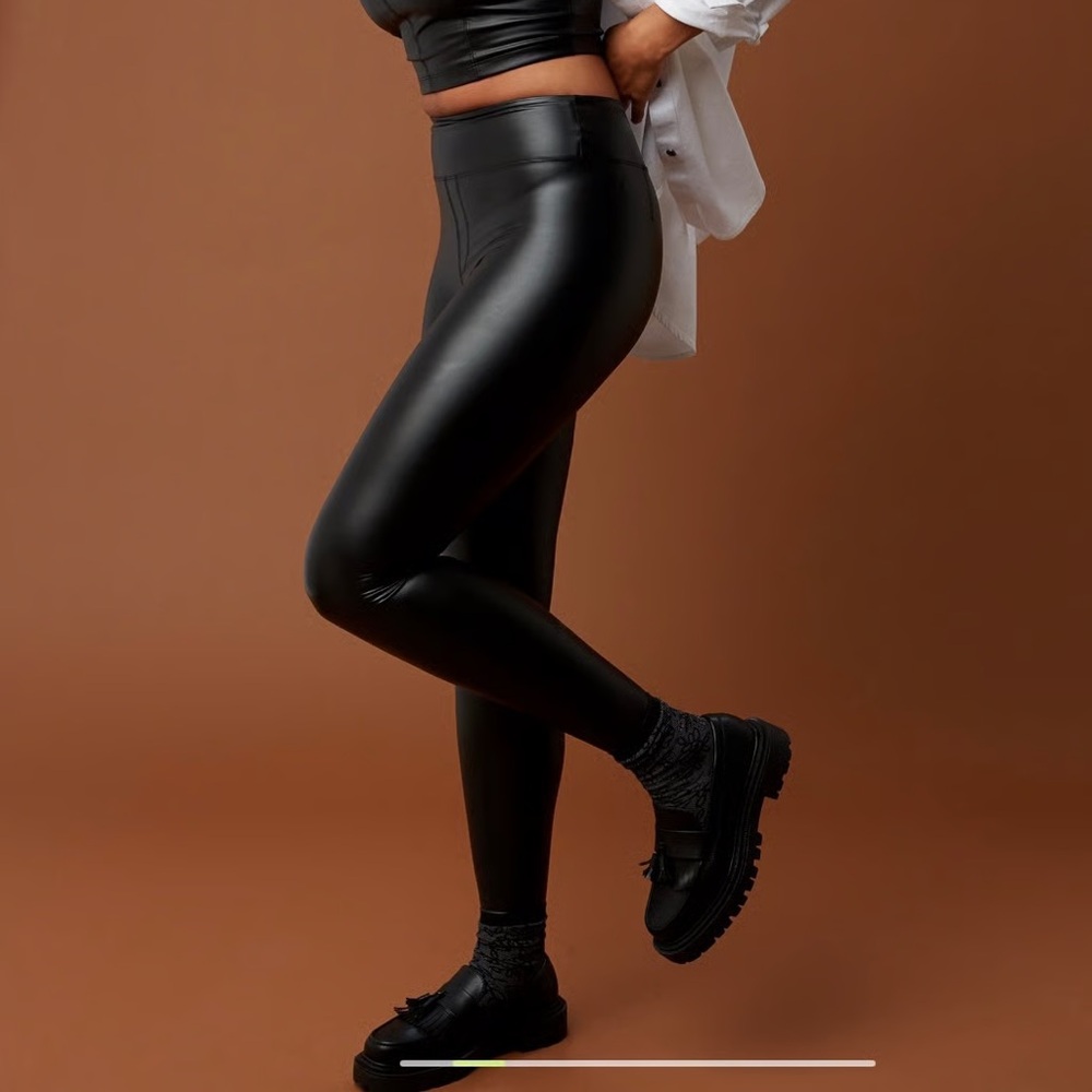 NWT Aerie Real Luxe Faux Leather Legging